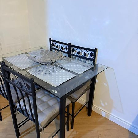 Appartements Sully Mantes-la-Jolie Eksteriør bilde