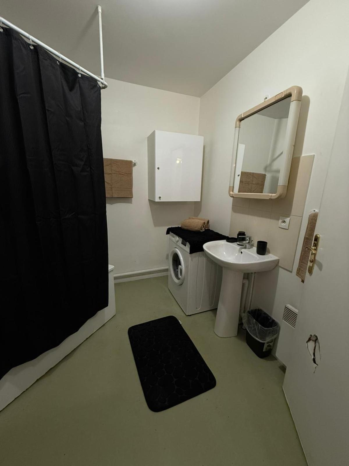 Appartements Sully Mantes-la-Jolie Eksteriør bilde